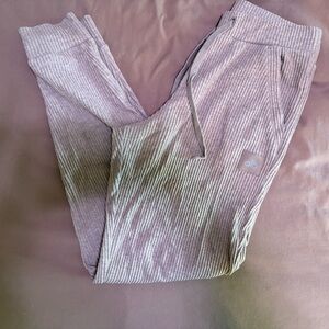 ALO Yoga Light Brown Ribbed Jogger